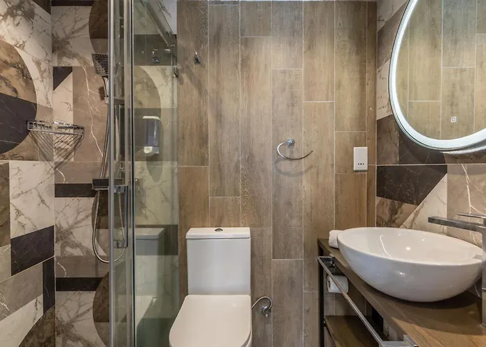 Well Located 12 With Kitchen And Backyard Апартаменты Сент Джулианс